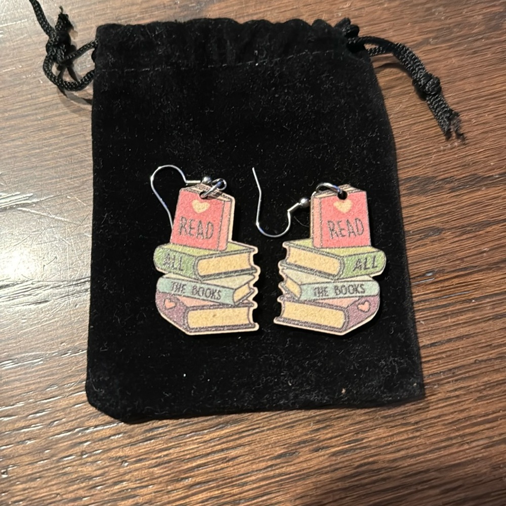 Adorable Read All the Books - wood earrings. New - never worn